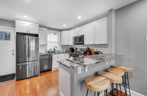 South Philadelphia House | ★ Stunning 3BR Modern Charm in South Philly ★
