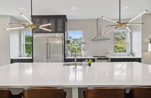 Madison House | Stunning 4 Bedroom/4.5 Bath Home w/Rooftop Deck!