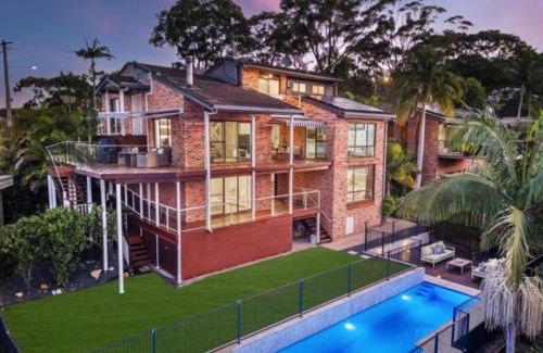Tascott House | Stunning 4BR Home with Pool & Water Views
