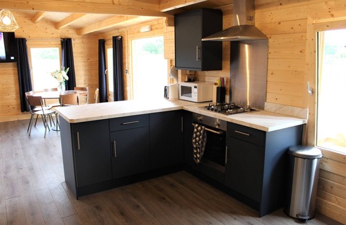 Ashton Under Hill Cabin | Stunning 5-Bed Cabin in Ashton Under Hill