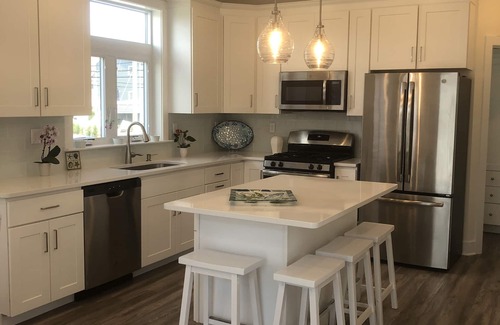 Lavallette House | Stunning 5 Bedroom, 3 Bath w/Fabulous Decks and Views (1/2 block from the beach)