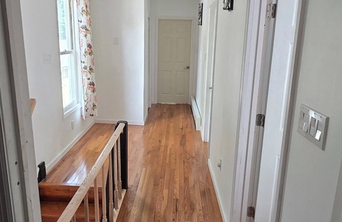 Poughkeepsie House | Stunning 5-bedroom house with AC/Heat in charming Poughkeepsie NY