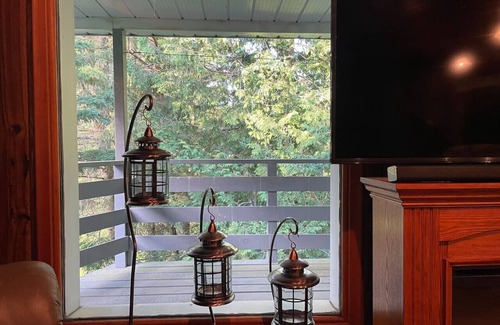 Brighton Cottage | Stunning all season cottage