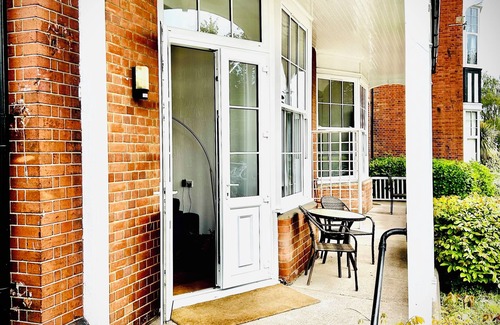 Clacton-on-Sea Apartment | Stunning apartment in a listed building