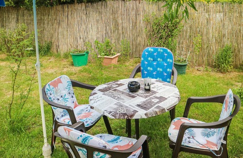 Schwaan Apartment | Stunning apartment in Bandow with WiFi