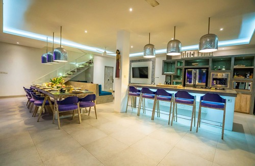 Sunset Road Villa | STUNNING ARCHITECT 12 BEDROOM VILLA, 3 HUGE 17M POOL, CATERING, SEMINYAK