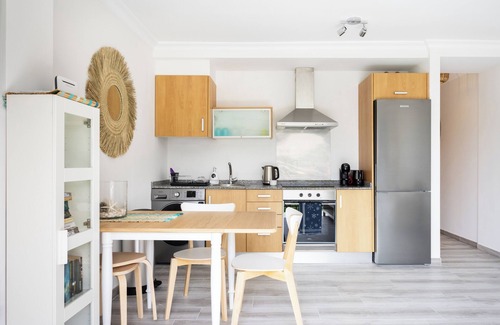 Playa San Juan Apartment | Stunning Beachfront Getaway, Your Perfect Retreat, Wifi, Garage, Sunset !