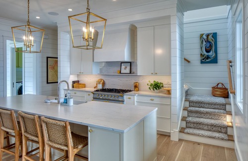 Palmetto Bluff Cottage | Stunning brand new designer home nNestled in nature & perfect for entertaining