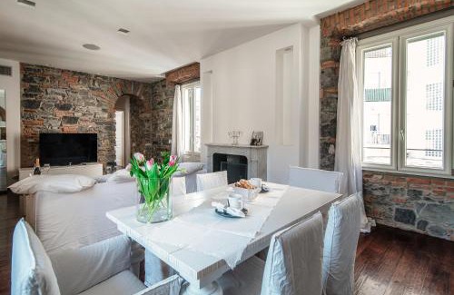 Como Apartment | Stunning Central Como apt by JOIVY