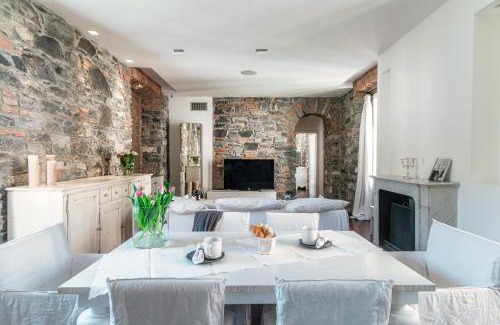 Como Apartment | Stunning Central Como apt by JOIVY