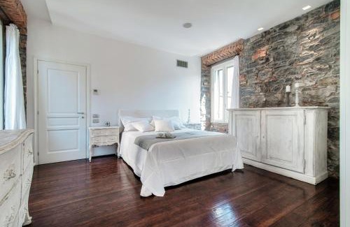 Como Apartment | Stunning Central Como apt by JOIVY