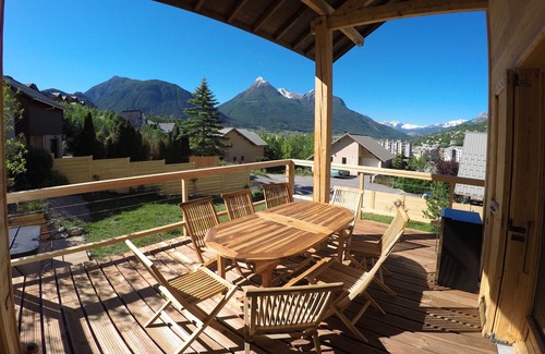 Briancon Ski Chalet | Stunning Chalet in Briancon centre - walkable to ski lifts Serre Chevalier 1200