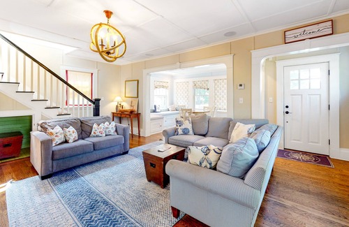 Rockport House | Stunning classic home with central AC, WiFi, outdoor patio, W/D, & full kitchen