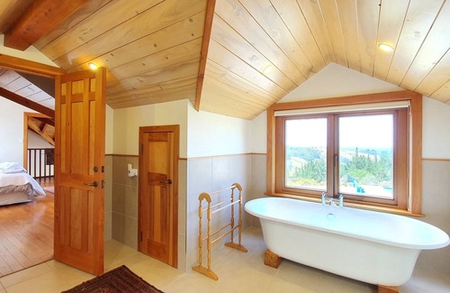 Kaeo Cabin | STUNNING COASTAL HOLIDAY HOME! Glorious Sea Views and Pool in the Bay of Islands