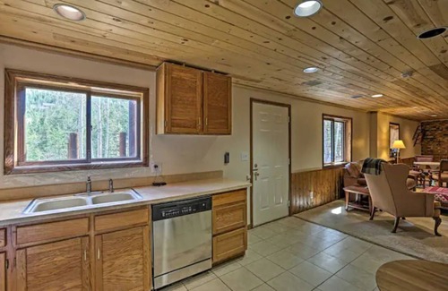 Shadow Mountain House | Stunning Conifer Abode with Private Balconies & Grill!