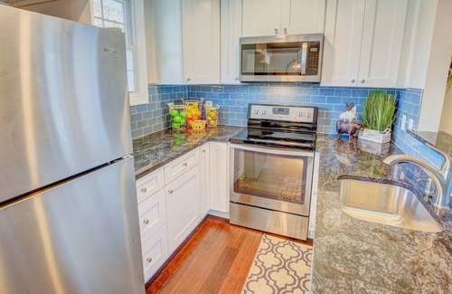 Chesapeake Beach Cottage | Stunning Cottage Newly Renovated 2 Bed 2 Bath Sleeps 6 with an AMAZING Yard