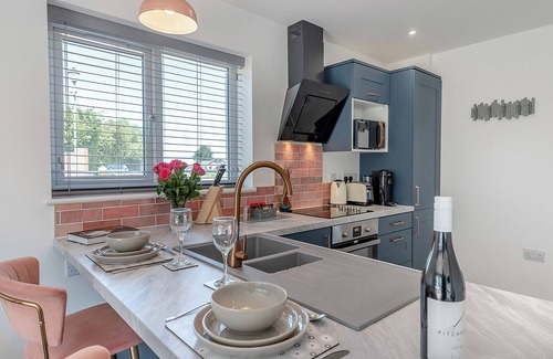 Burgh le Marsh Cottage | Stunning cottage with one king-size double.