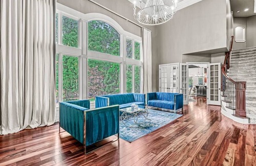 Carmel House | Stunning Custom home in Carmel!