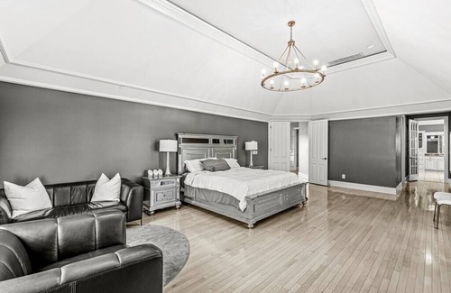 Carmel House | Stunning Custom home in Carmel!