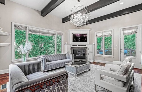 Carmel House | Stunning Custom home in Carmel!