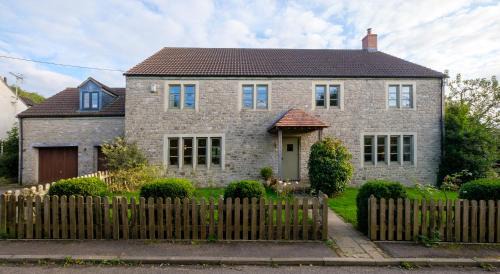 Shepton Mallet House | Stunning detached house near Bruton