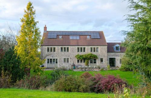 Shepton Mallet House | Stunning detached house near Bruton