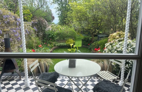 Crouch End Apartment | Stunning Garden Flat in Highgate/Crouch End