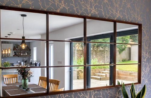 Bourton House | Stunning 5 Bed in the Centre of Bourton