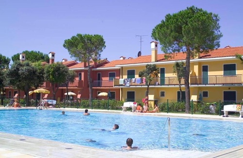 Bibione Apartment | Stunning holiday flat with swimming pool