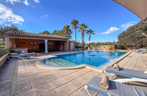 Algaida House | Stunning home in Algaida