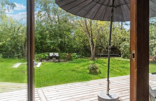 Maribo House | Stunning home in Askø with kitchen