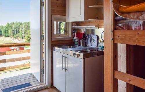 Hurum House | Stunning Home In Kana With Kitchen
