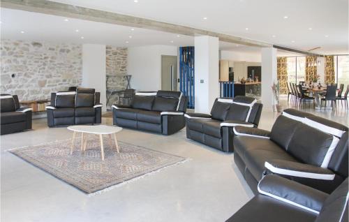 La Touche House | Stunning Home In La Touche With Wifi