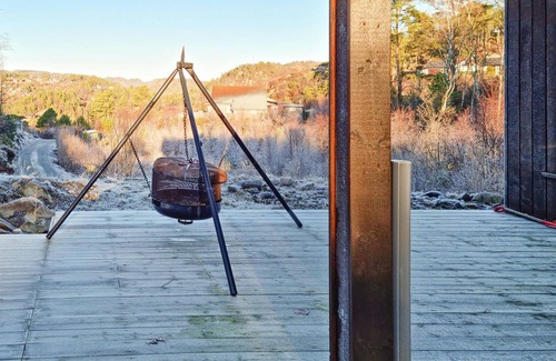 Lyngdal House | Stunning home in Lyngdal with WiFi