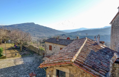 Santa Fiora House | Stunning home in Santa Fiora with WiFi