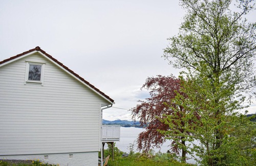 Lindas House | Stunning home in Seim with WiFi