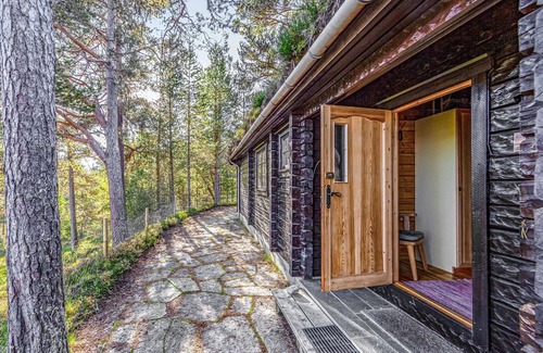 Møre og Romsdal House | Stunning home in Stranda