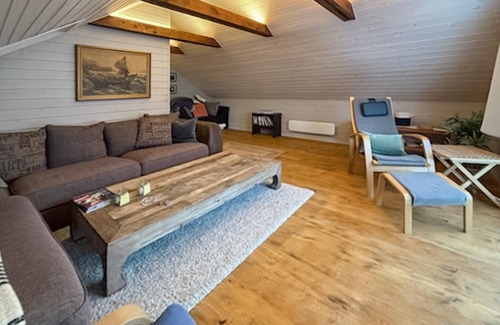 Torangsvag House | Stunning home in Torangsvåg
