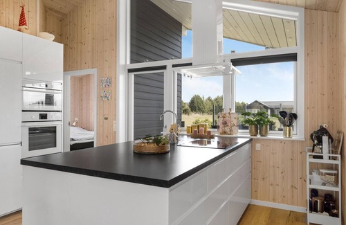 Bøtø By House | Stunning home in Væggerløse with WiFi
