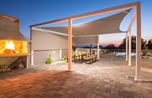 Vrsi House | Stunning home in Vrsi