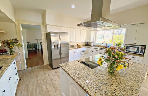 Castleton House | Stunning House with Private Pool and Hot Tub on Rural Estate