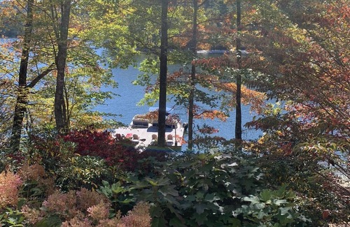 Cullowhee House | STUNNING Island Life in the Middle of Lake Glenville