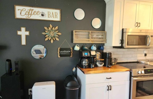 Lake Geneva Condo | Stunning lakeview from this Geneva Condo. Walk to recreation or nightlife!