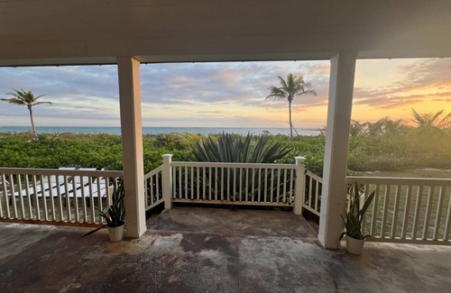 Governor's Harbour Villa | Stunning Luxury Villa Directly On French Leave Beach