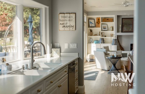 Clarksville House | Stunning Luxury Waterfront Home—Private Beach, Fire Pit, Dock, Boat Slip, 8 Adults & 8 Kids!