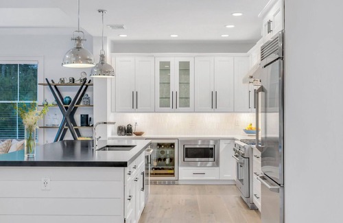 East Hampton House | Stunning meets cozy in this gorgeous newly built vacation home