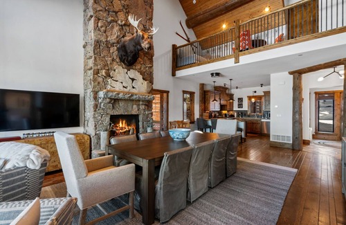 Spanish Peaks House | Stunning Mountain Retreat Located in Spanish Peaks