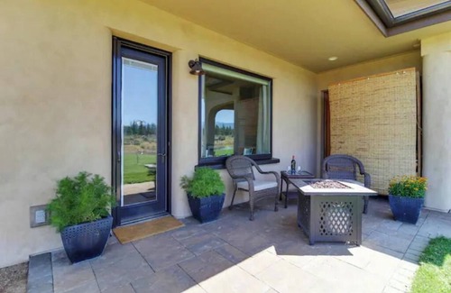 Bend Apartment | Stunning mountain views, quiet, peaceful, unique, private attached guest suite