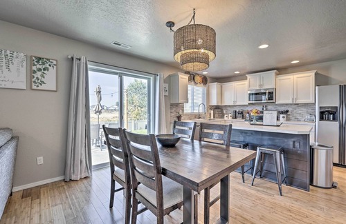 Nampa House | Stunning Nampa Home Nearby Park w/Fire Pit!