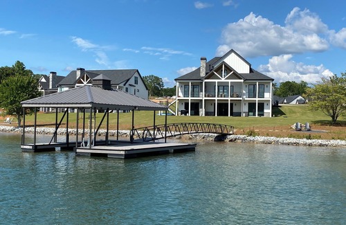 Seneca House | Stunning New Home on Lake Keowee Near Clemson